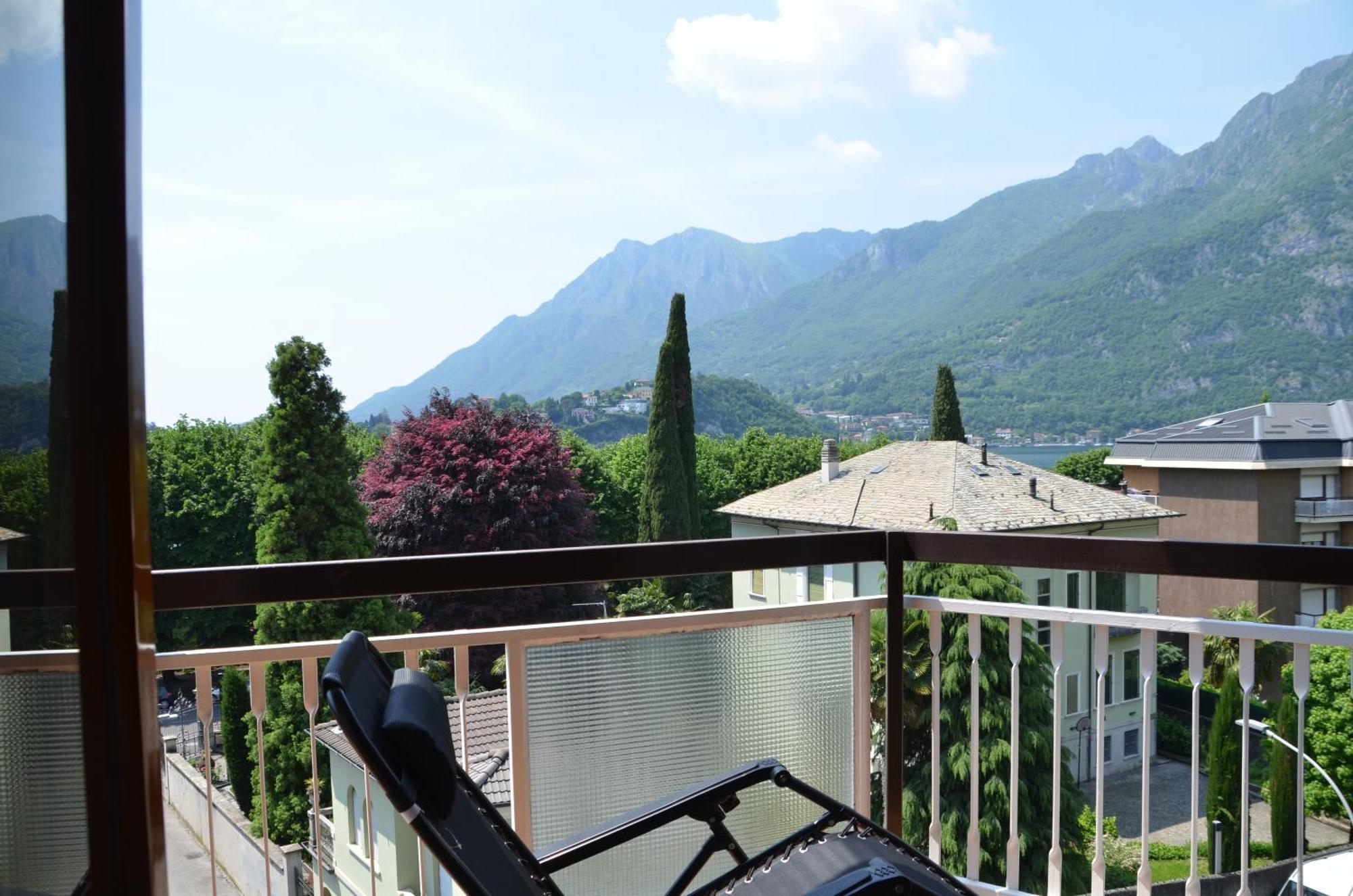 Big Romantic Lake View & Terrace Apartment Lecco Exterior photo